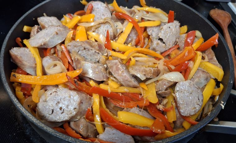 gluten free wine sauce with sausage and peppers