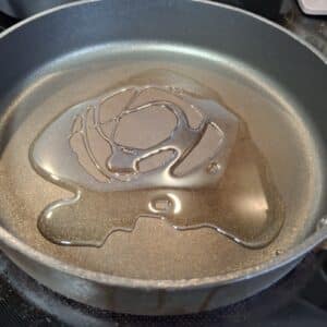 oil for sausage and pepper